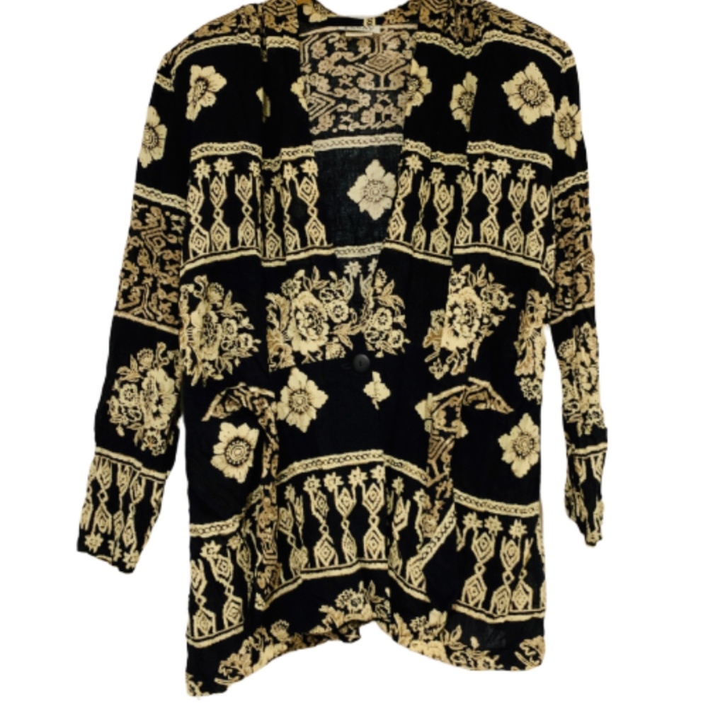 Vintage Essay Intricate design Cardigan